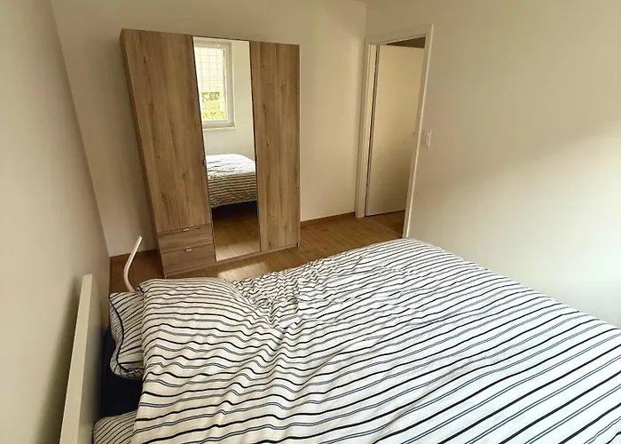 New 2 With Garden & Garage, Close To Parliament